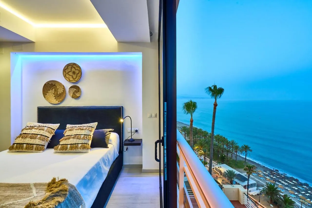 Savanna Beach. Amazing Apartment With Jacuzzi Torremolinos Spain